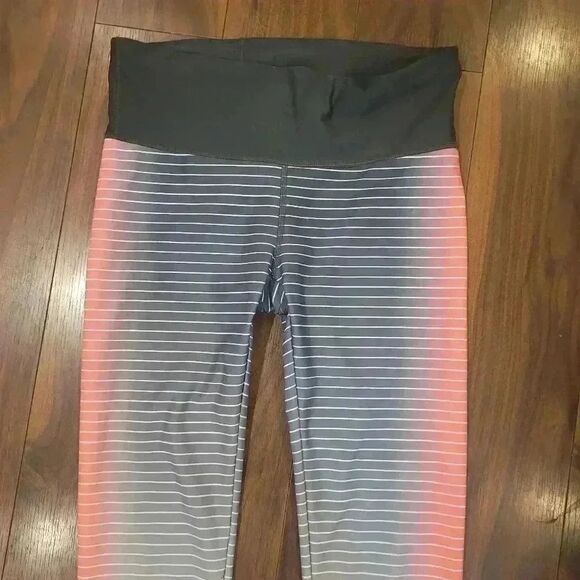 Gap Fit Women's Gray/White/Orange Striped Leggings - Picture 3 of 8